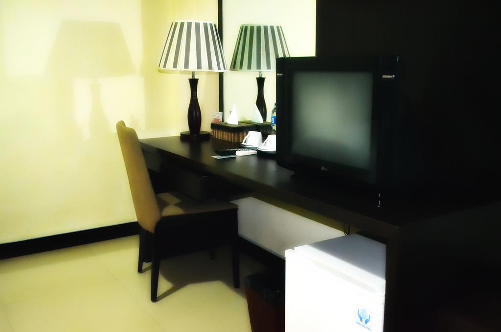 Royal Mamberamo Hotel Sorong Værelse billede