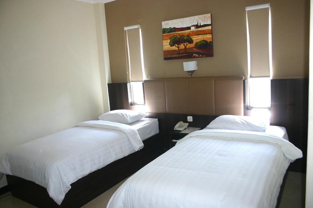 Royal Mamberamo Hotel Sorong Værelse billede